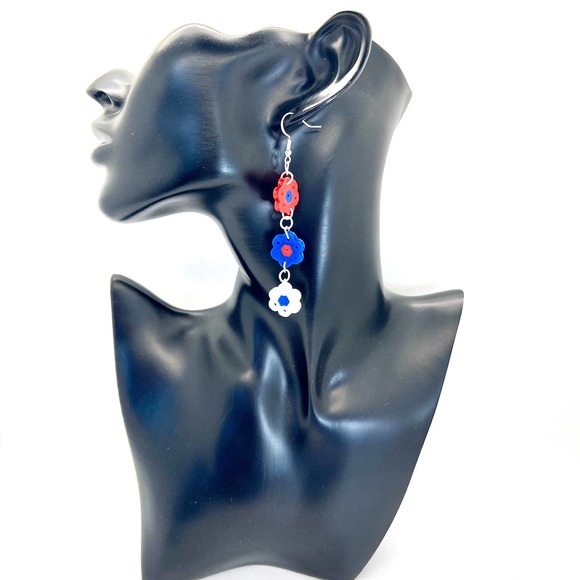 USA Flower Earrings - 4th of July Earrings - American Earrings - Patriotic Earri - Picture 7 of 8